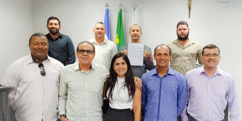 Vereadores de Boa Esperança-ES unem-se em decisão e pedem à prefeita Fernanda Milanese a valorização dos professores da cidade